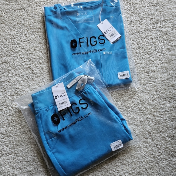 Figs Extreme Blue Scrub Set - Picture 1 of 5
